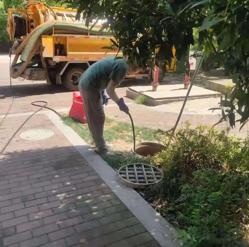 鲅鱼圈市政排污管道清淤疏通——专业团队，让您全程省心！